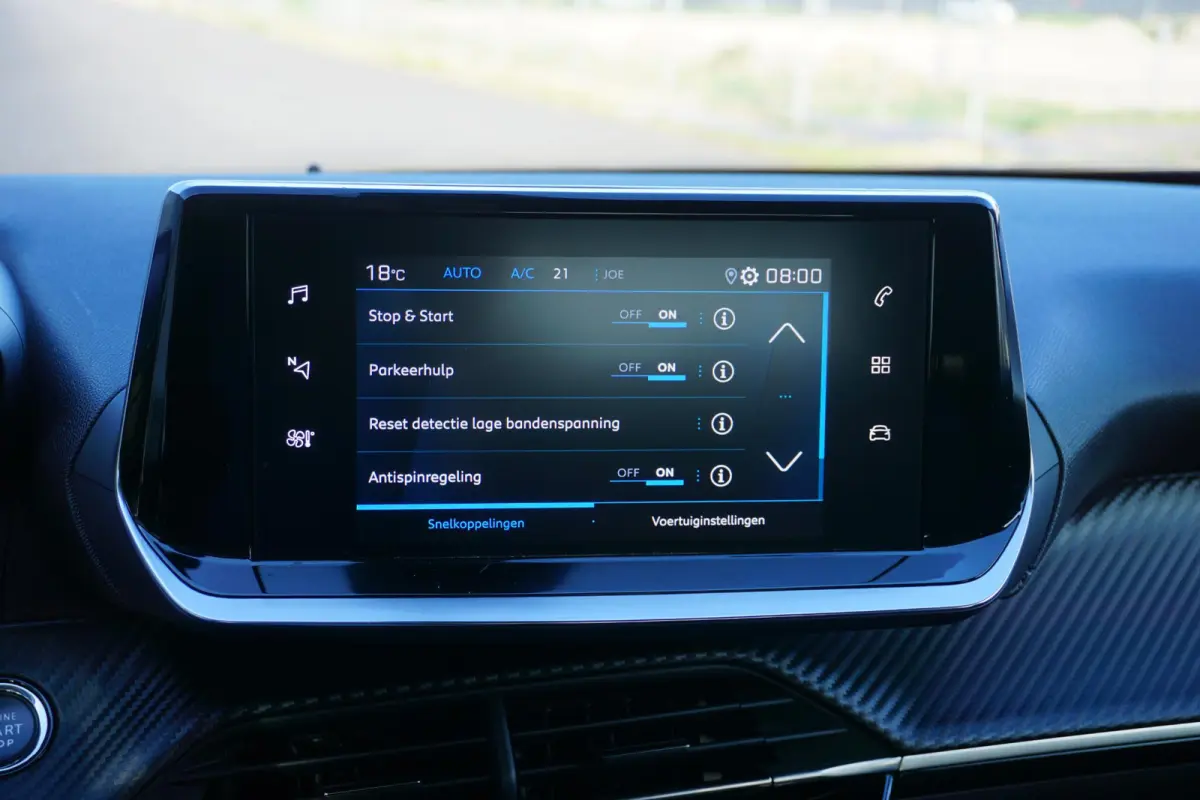 1.2 PureTech Allure Pack in Topstaat |Trekhaak |Camera |Cruise |Carplay |Android auto |LED verlichting |Stoelverwarming |Automaat |Distr. riem is vervangen