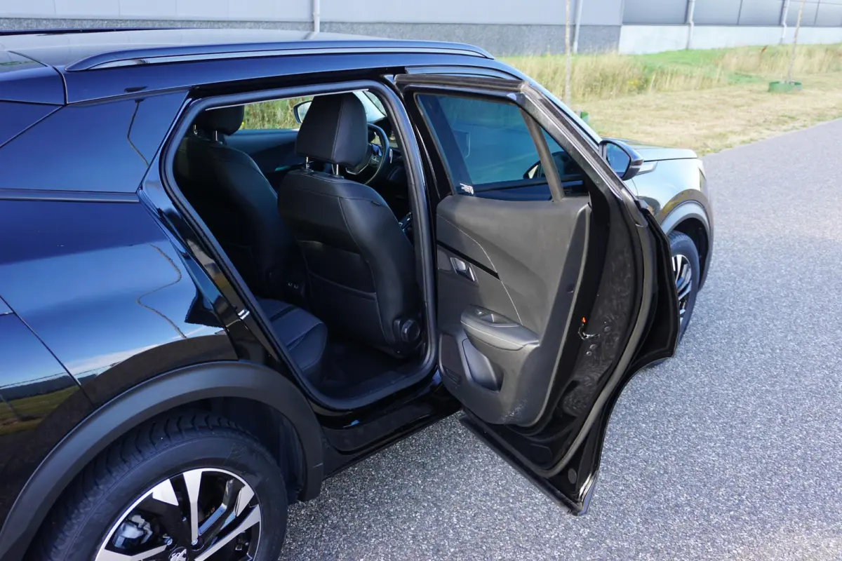 1.2 PureTech Allure Pack in Topstaat |Trekhaak |Camera |Cruise |Carplay |Android auto |LED verlichting |Stoelverwarming |Automaat |Distr. riem is vervangen