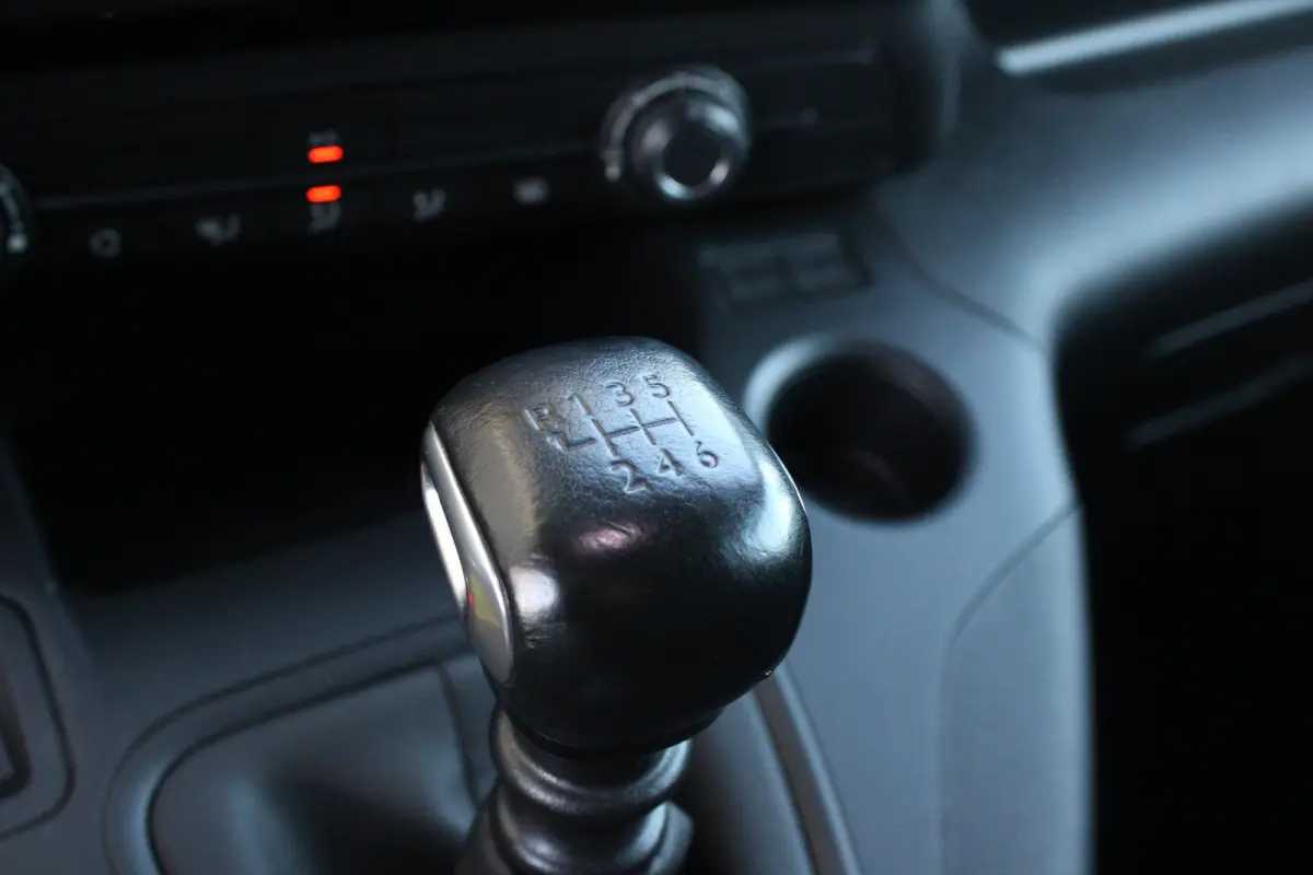 1.5 BlueHDi 100 S&S L2 | Navigatie | Camera | 3-Zits | Trekhaak | Long | NL auto | 1e Eigenaar | 59.000km |