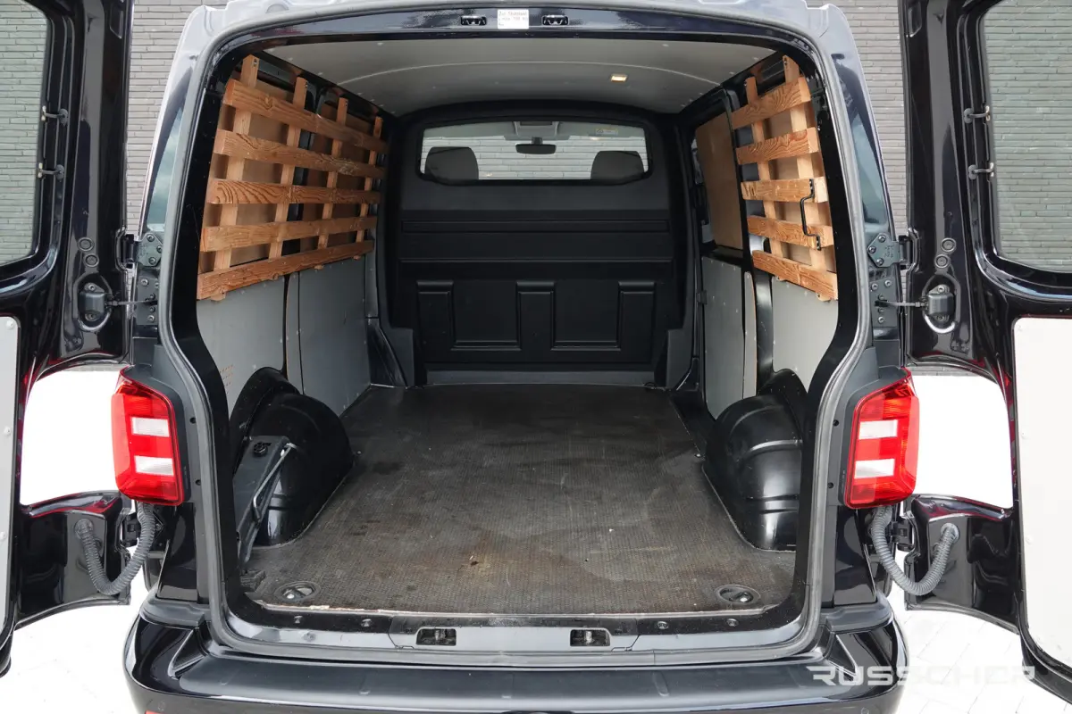 L1H1 2.0Tdi 150Pk | Stoel-Stoel | Trekhaak | 16'' | Deepblack