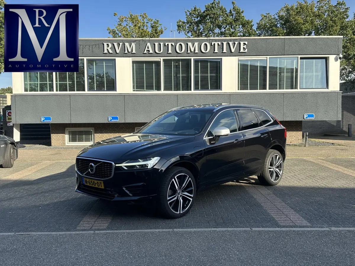 2.0 T8 Twin Engine AWD R-Design BOMVOL !! | DEALER ONDERHOUDEN | LUCHTVERING | ELK. TREKHAAK | STOEL + STUURVERWARMING | MEM. SEAT | CAMERA | RIJKLAAR INCL. 12 MND BOVAG GARANTIE |