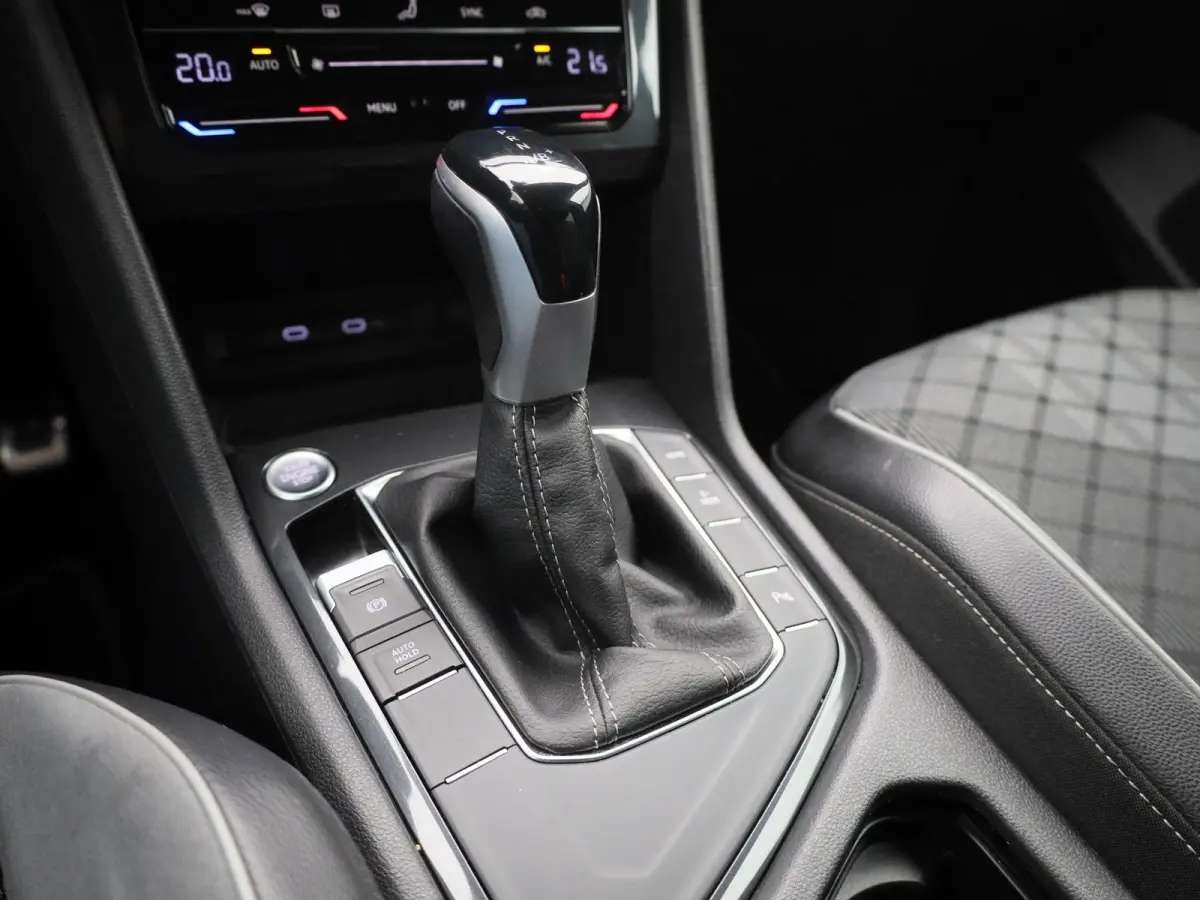 1.4 TSI eHybrid R-Line Business+ 245 PK | R-Line | Automaat | Navigatie | Parkeersensoren | Keyless Access | Adaptive Cruise Control | Climatronic | Digital Cockpit Pro | Apple Carplay | And