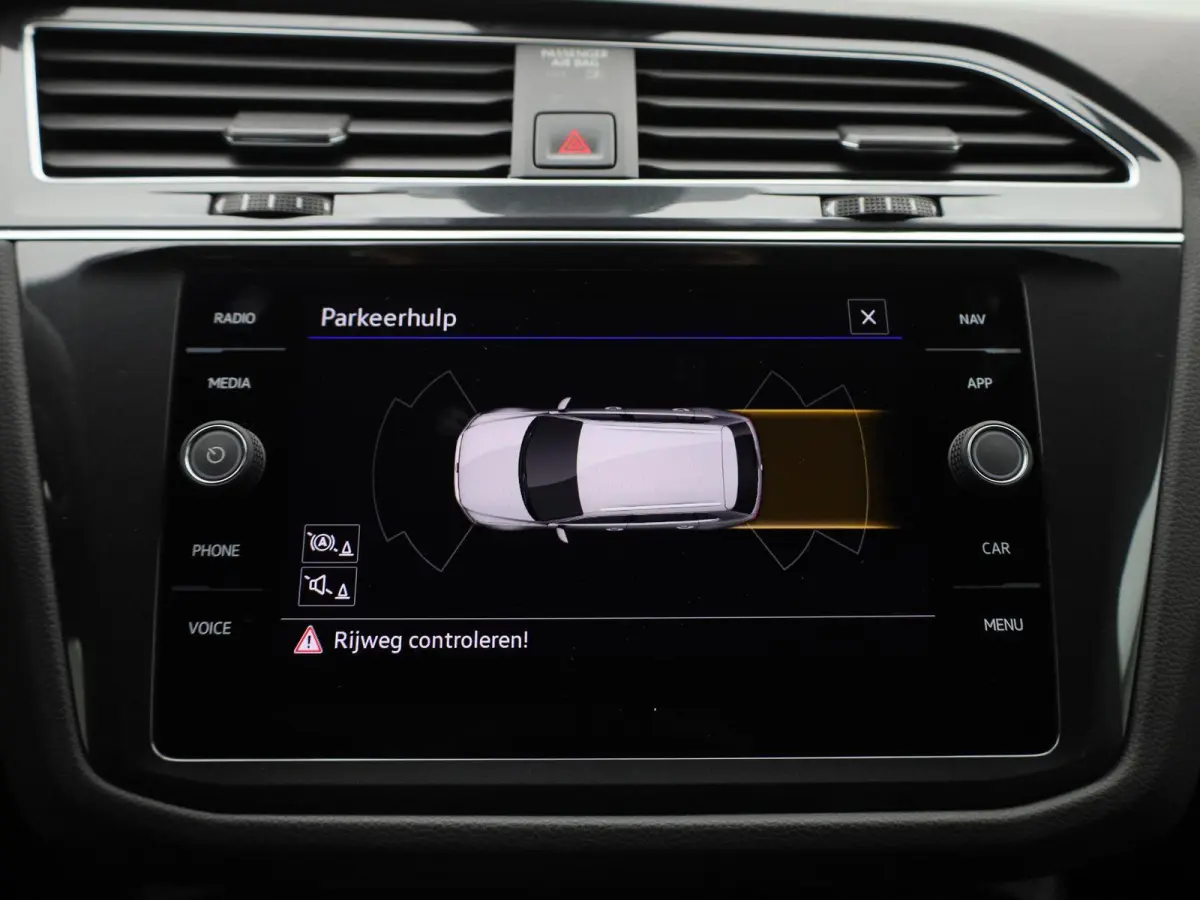 1.4 TSI eHybrid R-Line Business+ 245 PK | R-Line | Automaat | Navigatie | Parkeersensoren | Keyless Access | Adaptive Cruise Control | Climatronic | Digital Cockpit Pro | Apple Carplay | And