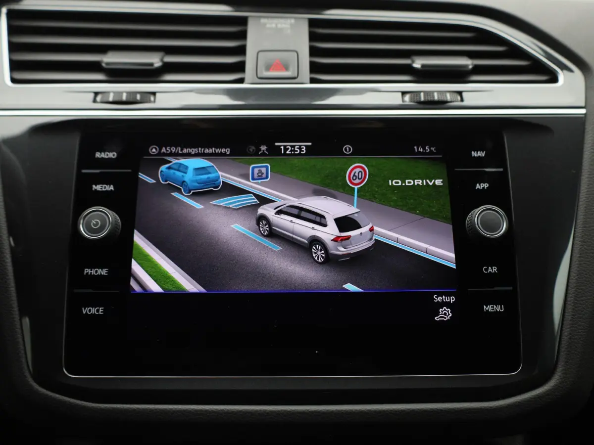 1.4 TSI eHybrid R-Line Business+ 245 PK | R-Line | Automaat | Navigatie | Parkeersensoren | Keyless Access | Adaptive Cruise Control | Climatronic | Digital Cockpit Pro | Apple Carplay | And