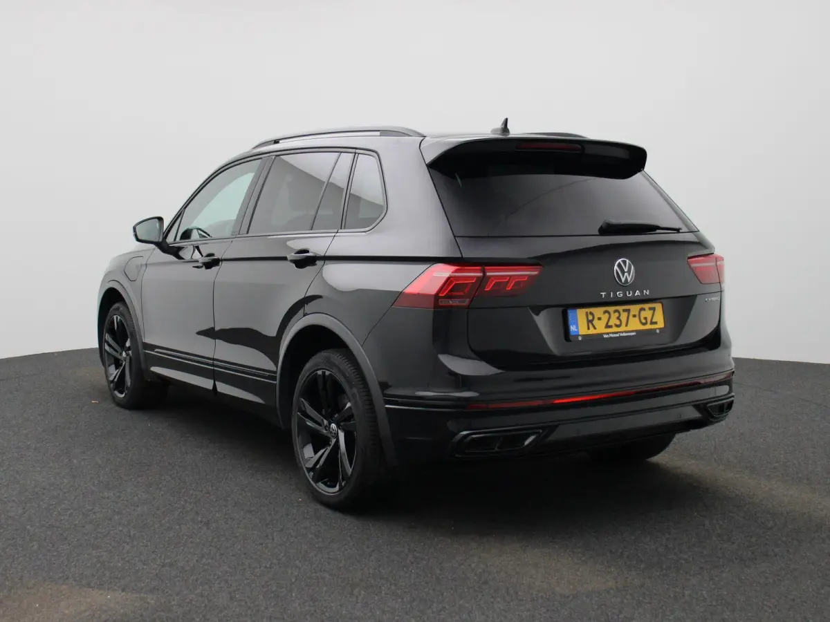 1.4 TSI eHybrid R-Line Business+ 245 PK | R-Line | Automaat | Navigatie | Parkeersensoren | Keyless Access | Adaptive Cruise Control | Climatronic | Digital Cockpit Pro | Apple Carplay | And
