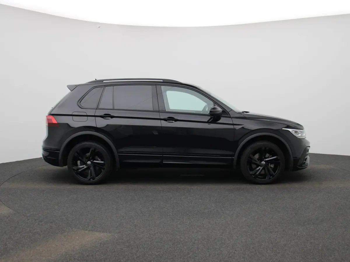 1.4 TSI eHybrid R-Line Business+ 245 PK | R-Line | Automaat | Navigatie | Parkeersensoren | Keyless Access | Adaptive Cruise Control | Climatronic | Digital Cockpit Pro | Apple Carplay | And