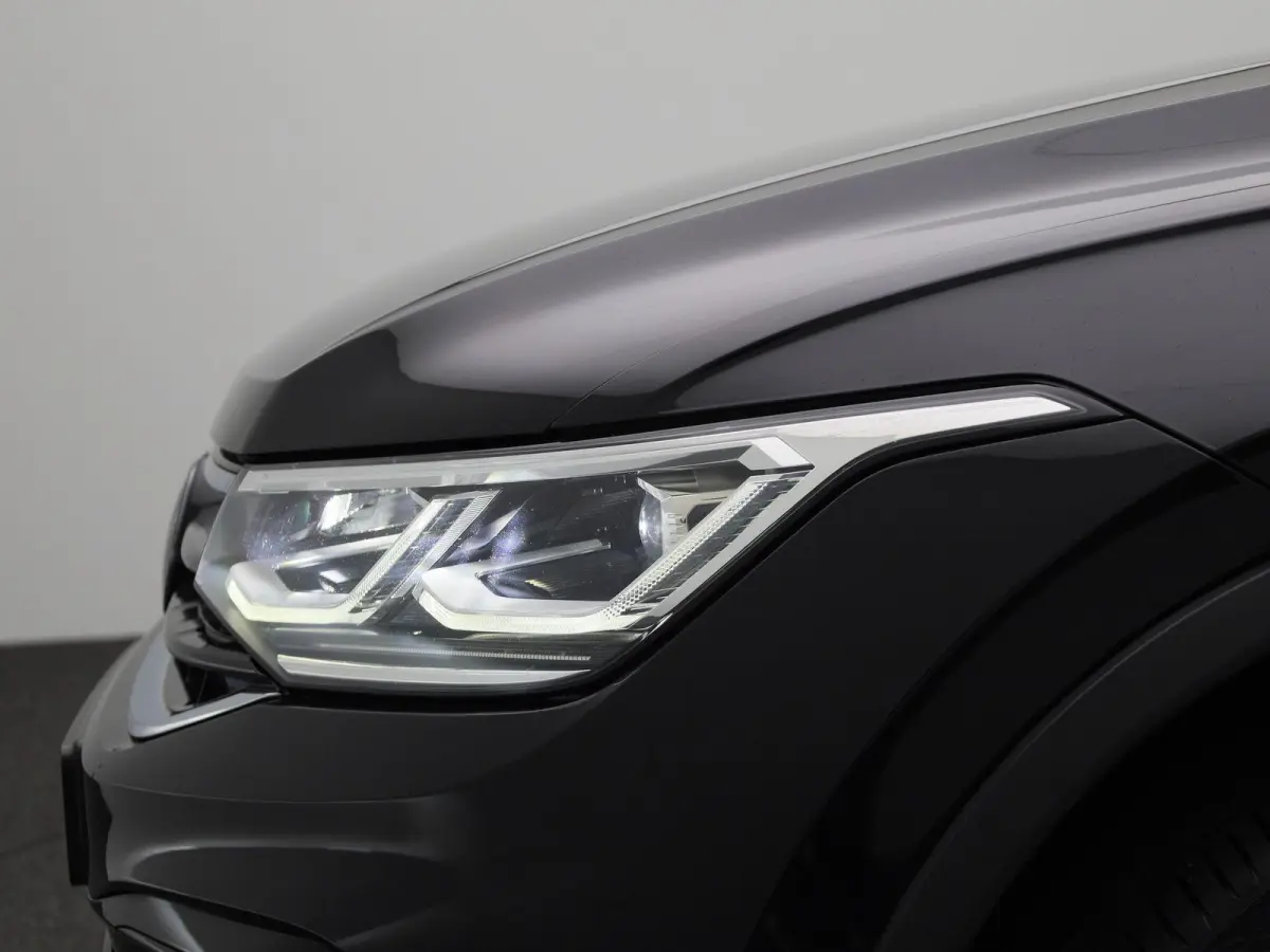 1.4 TSI eHybrid R-Line Business+ 245 PK | R-Line | Automaat | Navigatie | Parkeersensoren | Keyless Access | Adaptive Cruise Control | Climatronic | Digital Cockpit Pro | Apple Carplay | And