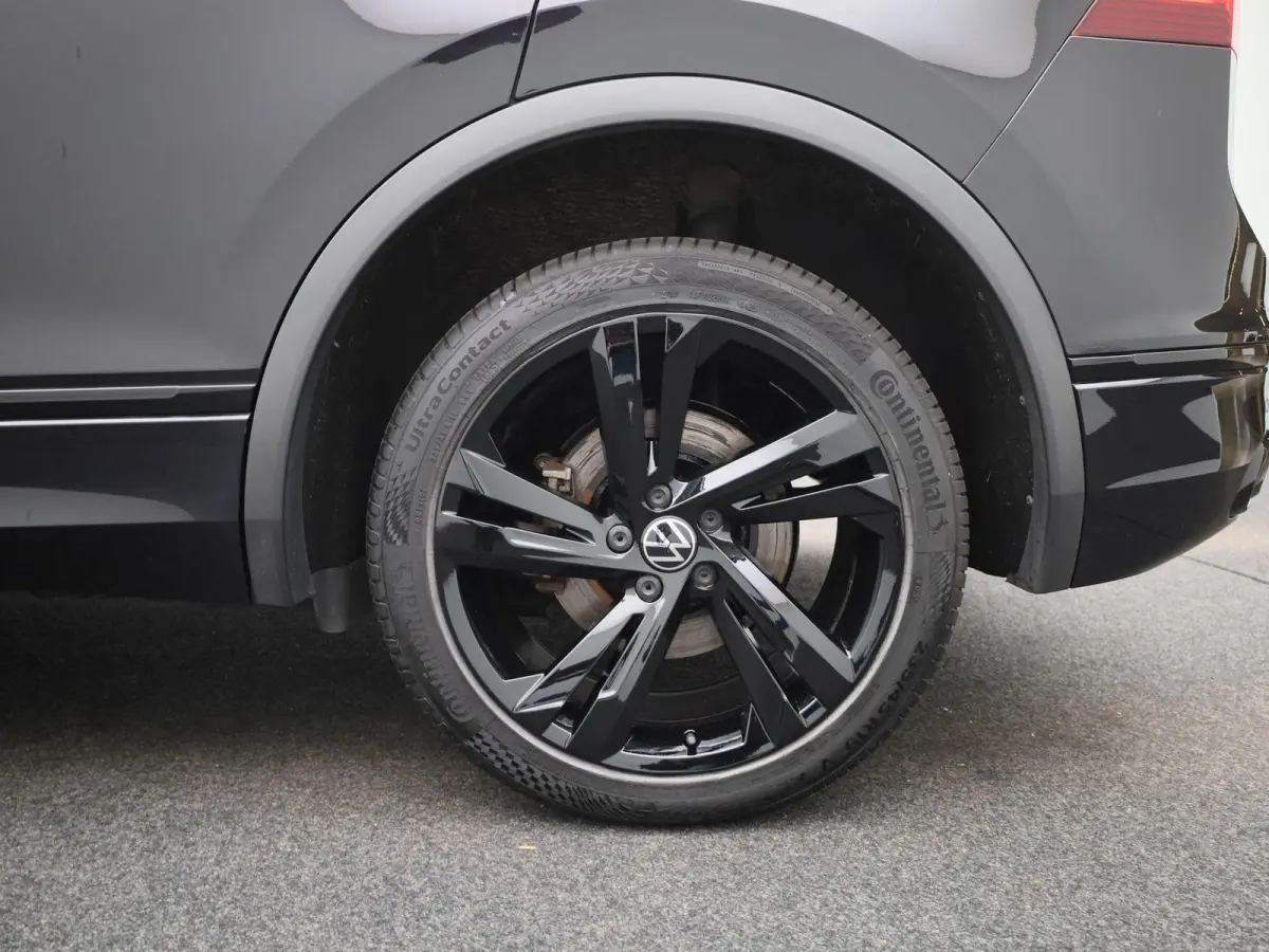 1.4 TSI eHybrid R-Line Business+ 245 PK | R-Line | Automaat | Navigatie | Parkeersensoren | Keyless Access | Adaptive Cruise Control | Climatronic | Digital Cockpit Pro | Apple Carplay | And