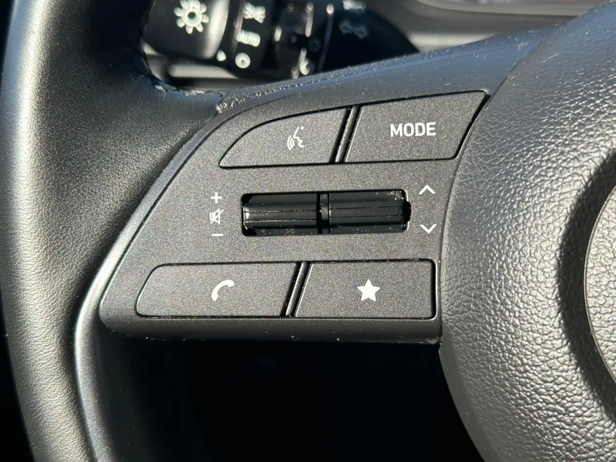 1.0 T-GDI 100pk Premium | Carplay | Climate control | Cruise control | Stoel/stuurverwarming | Camera | Parkeersensoren | DAB | Premium Audio | Lichtmetalen velgen | Navigatie