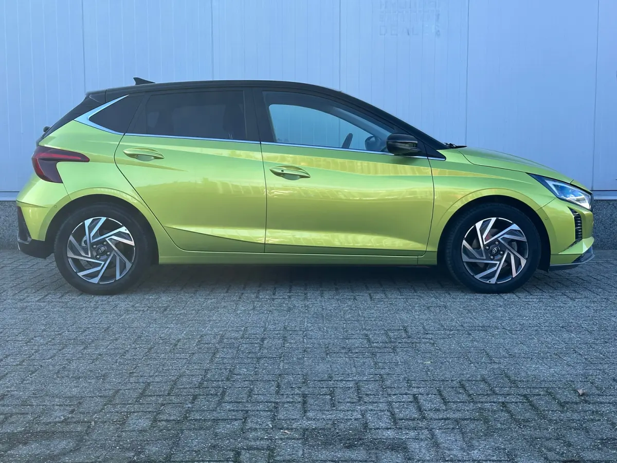 1.0 T-GDI 100pk Premium | Carplay | Climate control | Cruise control | Stoel/stuurverwarming | Camera | Parkeersensoren | DAB | Premium Audio | Lichtmetalen velgen | Navigatie