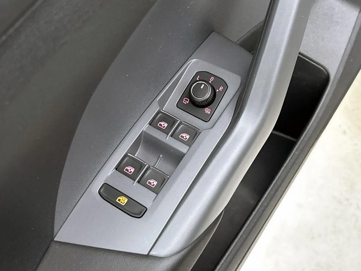 1.0 TSI Style | 115 PK | Climatronic (Automatische Airco) | Stoelverwarming | Camera |