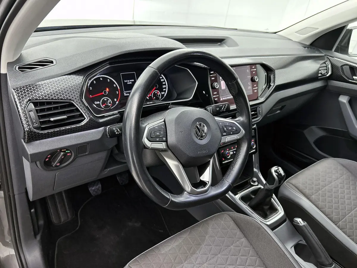 1.0 TSI Style | 115 PK | Climatronic (Automatische Airco) | Stoelverwarming | Camera |