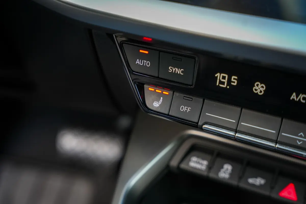 40 TFSI e Edition 204 PK – Panoramadak • Adaptive Cruise • LED • Automaat