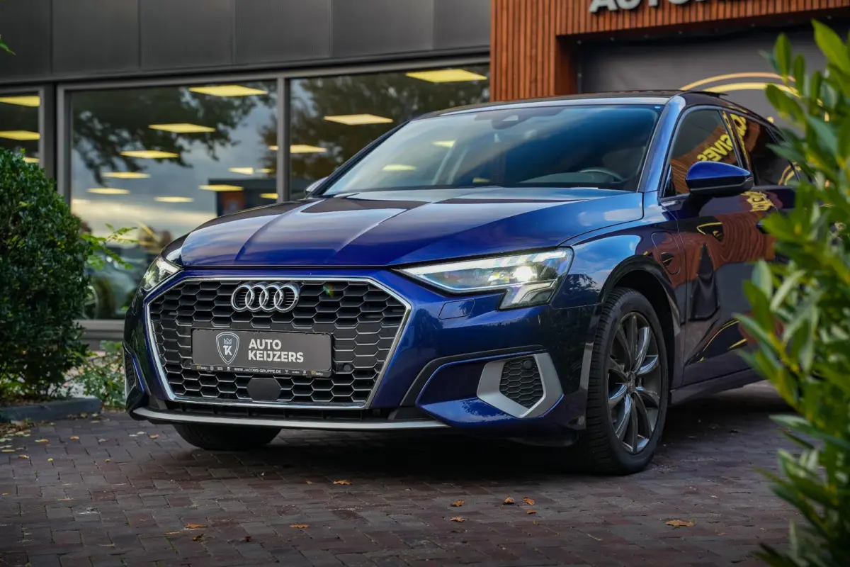 40 TFSI e Edition 204 PK – Panoramadak • Adaptive Cruise • LED • Automaat