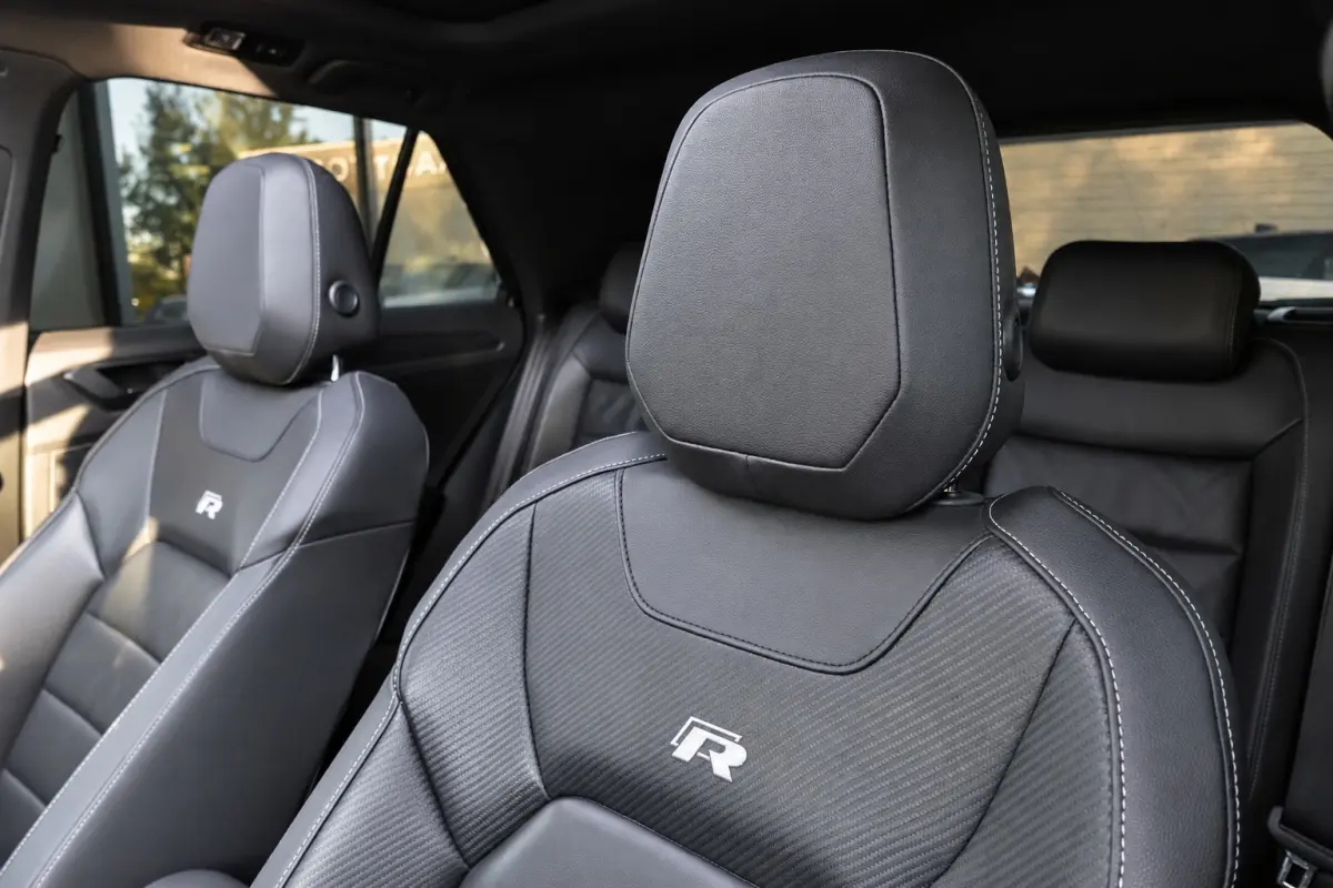 2.0 TSI R AKRAPOVIC BEATS KEYLESS PANO VOL
