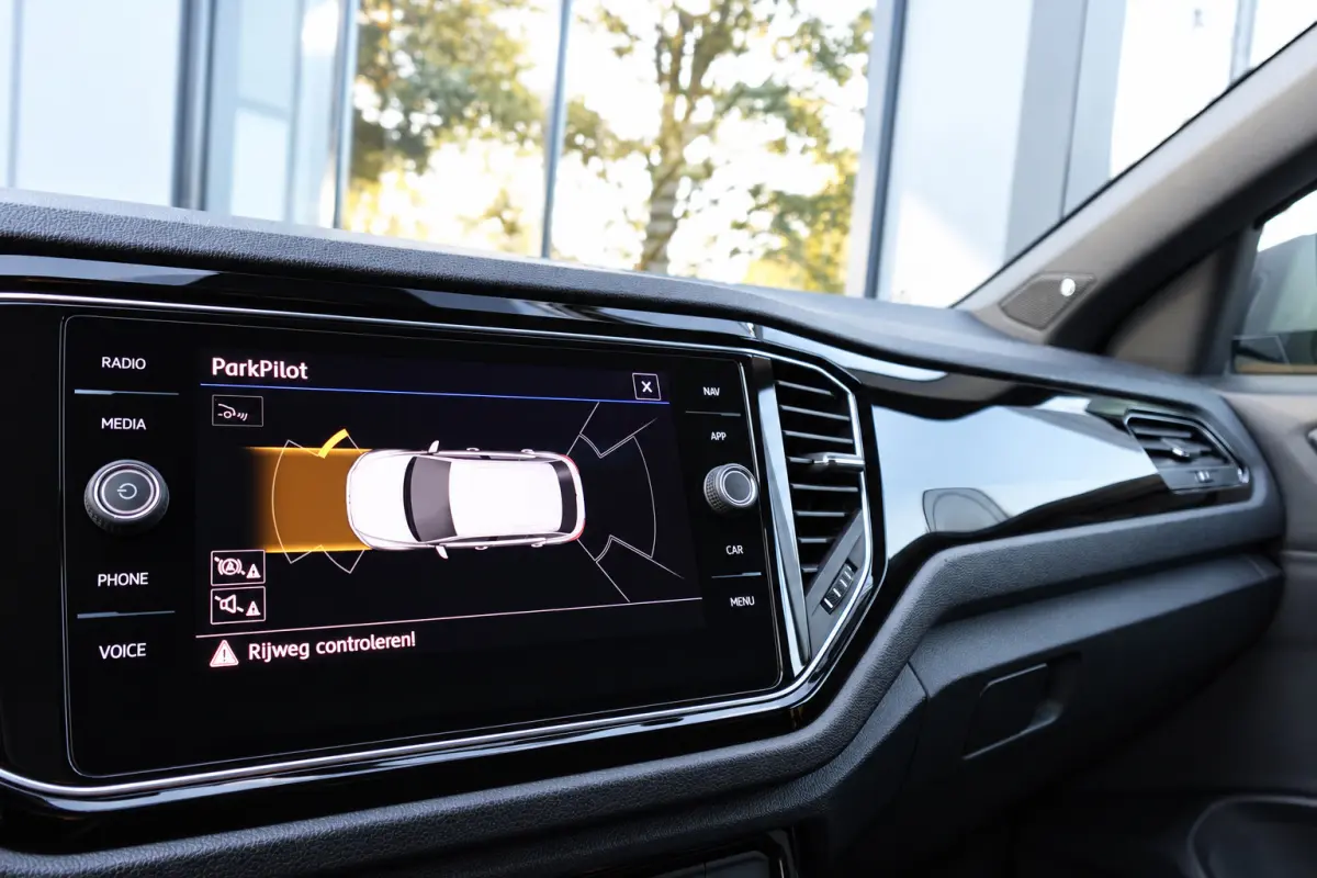 2.0 TSI R AKRAPOVIC BEATS KEYLESS PANO VOL