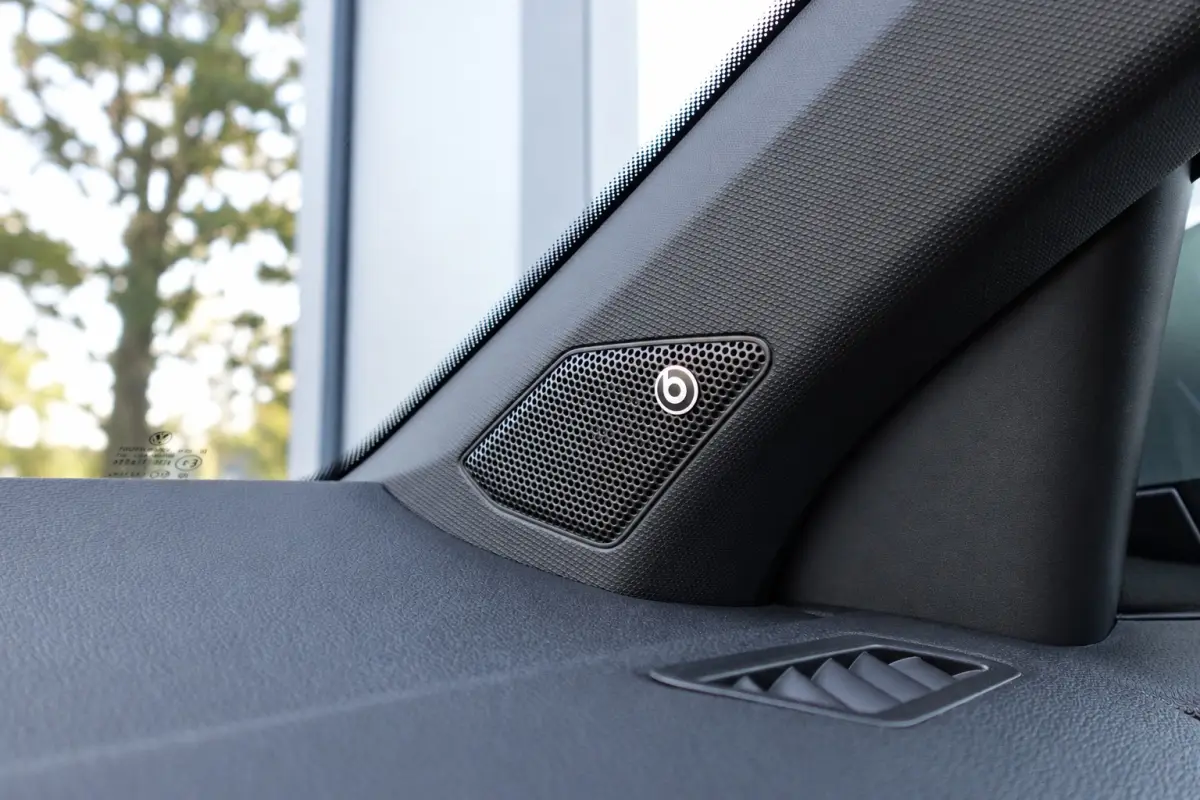 2.0 TSI R AKRAPOVIC BEATS KEYLESS PANO VOL