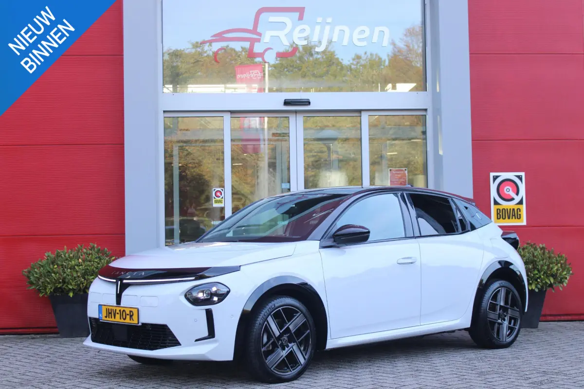 LX 156PK 54 kWh | EXCLUSIVE PACK: (FLUWELEN "RUGGINE" STOELBEKLEDING, ELEKTRISCH VERSTELBARE & VERWARMBARE VOORSTOELEN, KEYLESS ENTRY) | NAVIGATIE | RIJSTROOKASSISTENT L2 | BIANCO QUARZO MET