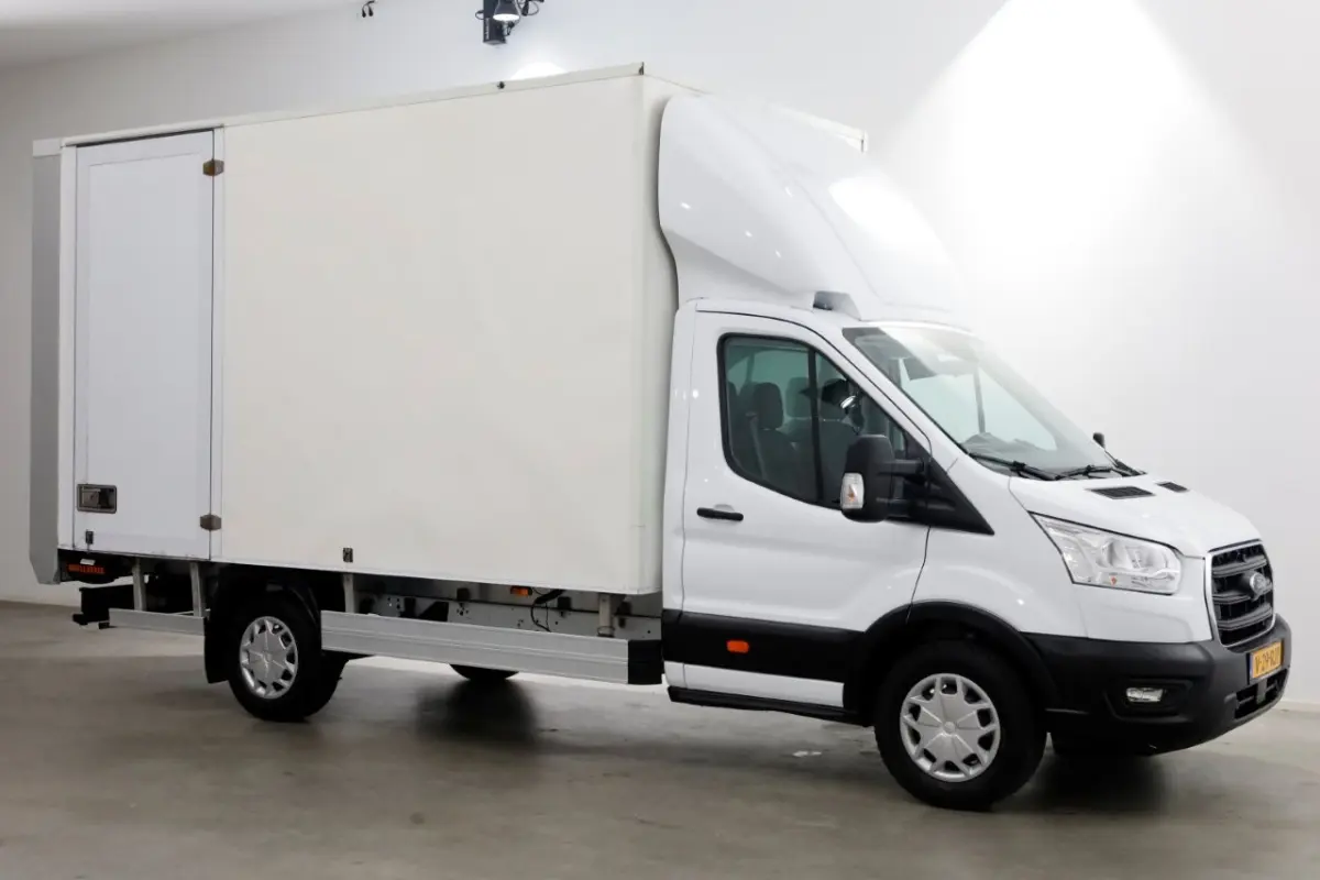 350 2.0 TDCI 130pk Bakwagen met laadklep en zijdeur 1181kg laadvermogen 06-2022