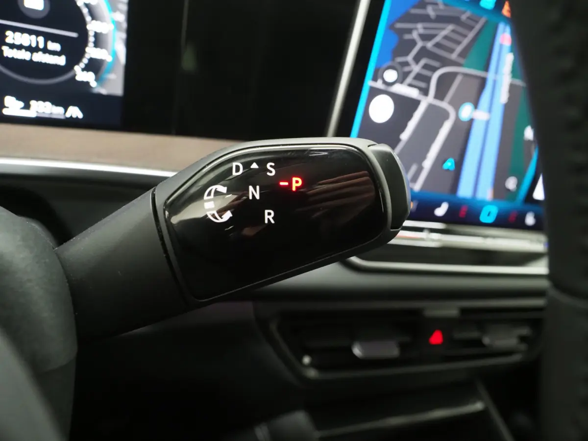1.5 eHybrid Elegance 204PK | Leder/Alcantara | Trekhaak | Massage | 360 | Sfeerlicht | Adaptive Cruise | Matrix