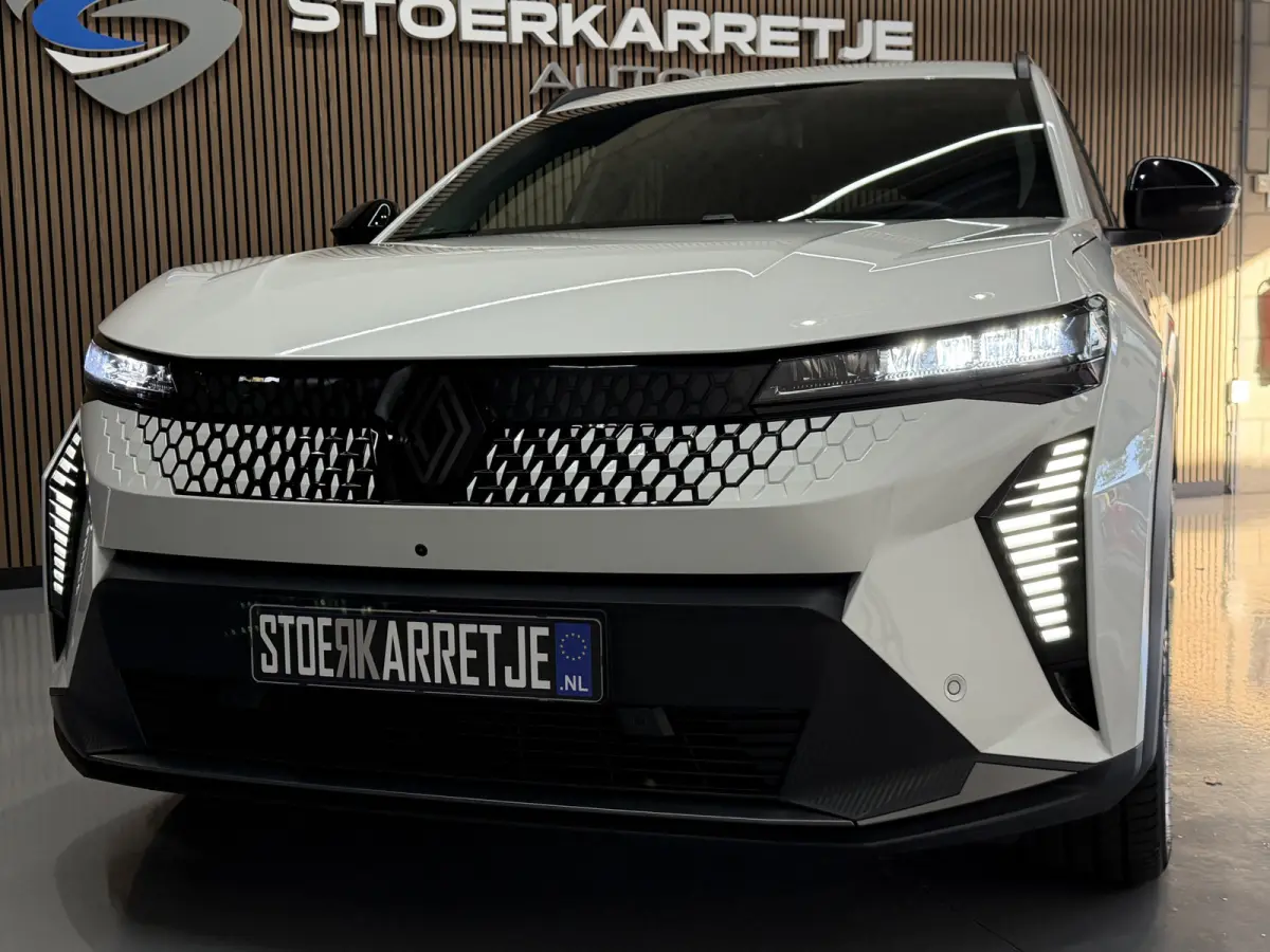 EV87 long range Esprit Alpine | Groot Navi | 360 | 20" | Elektrische klep | CarPlay | Stuur & Stoelverwarming | Dealer onderhouden!