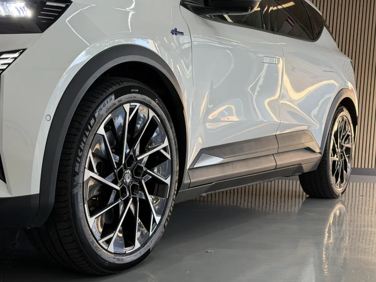 EV87 long range Esprit Alpine | Groot Navi | 360 | 20" | Elektrische klep | CarPlay | Stuur & Stoelverwarming | Dealer onderhouden!
