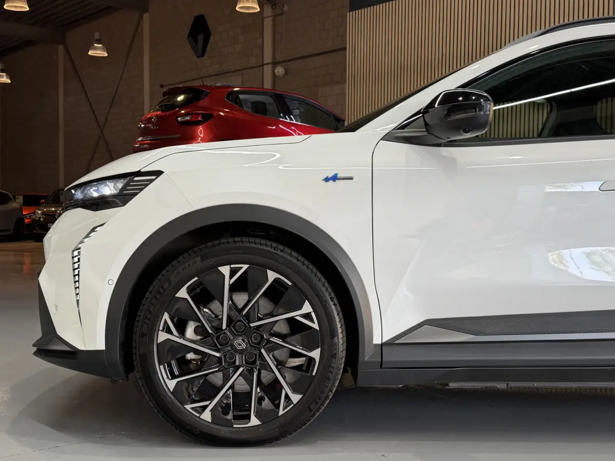 EV87 long range Esprit Alpine | Groot Navi | 360 | 20" | Elektrische klep | CarPlay | Stuur & Stoelverwarming | Dealer onderhouden!