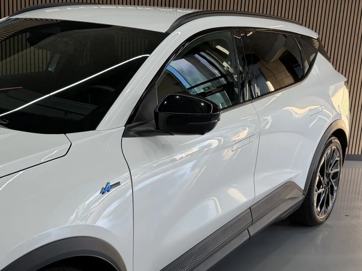 EV87 long range Esprit Alpine | Groot Navi | 360 | 20" | Elektrische klep | CarPlay | Stuur & Stoelverwarming | Dealer onderhouden!