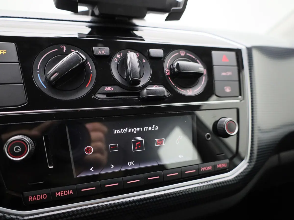 Up! 1.0 | Radio | Bluetooth |