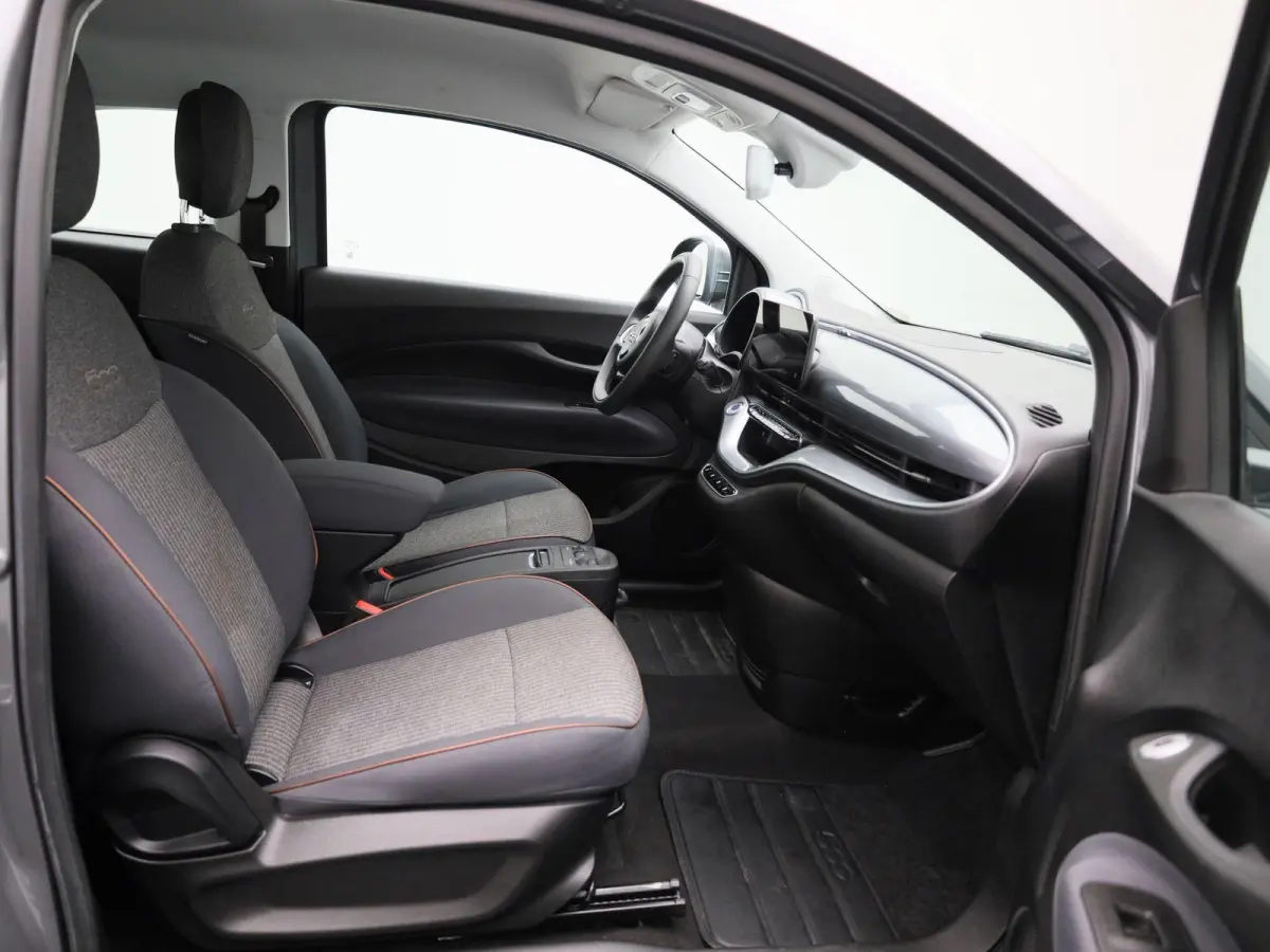 500e 42 kWh Icon