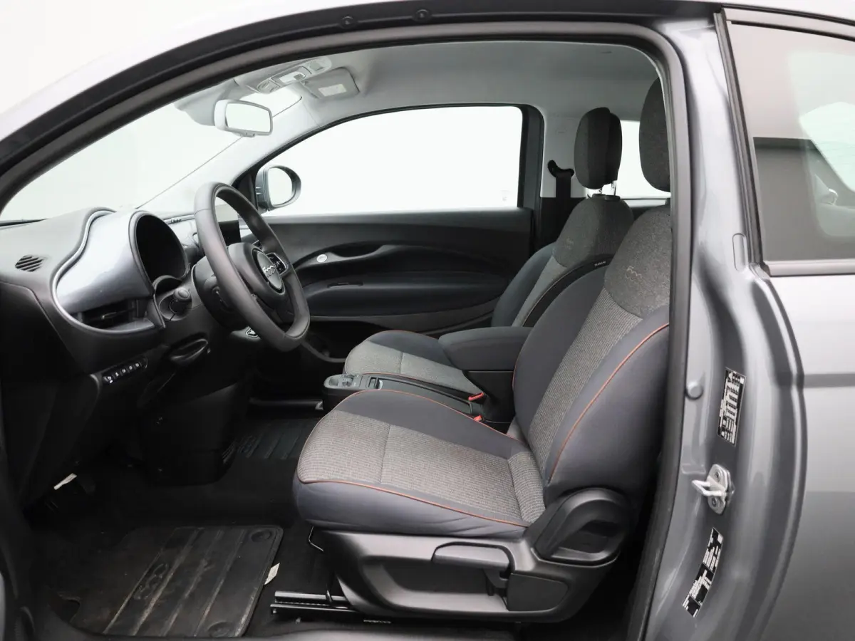 500e 42 kWh Icon