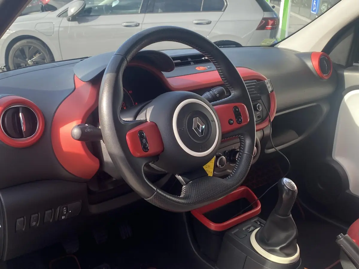 1.0 SCe Collection | Radio | Bluetooth | LVM |