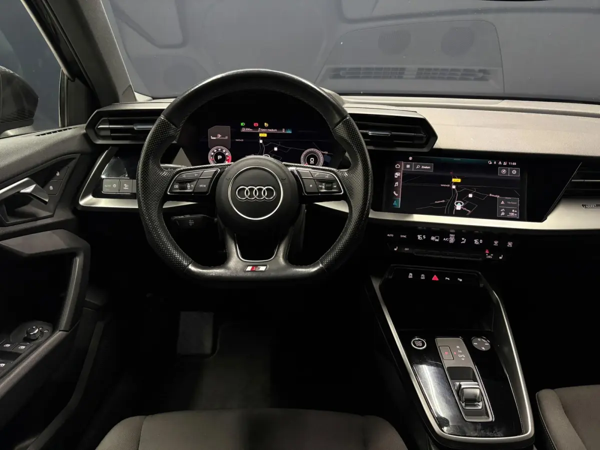 35 TFSI S Line Pano Camera Cruise LED