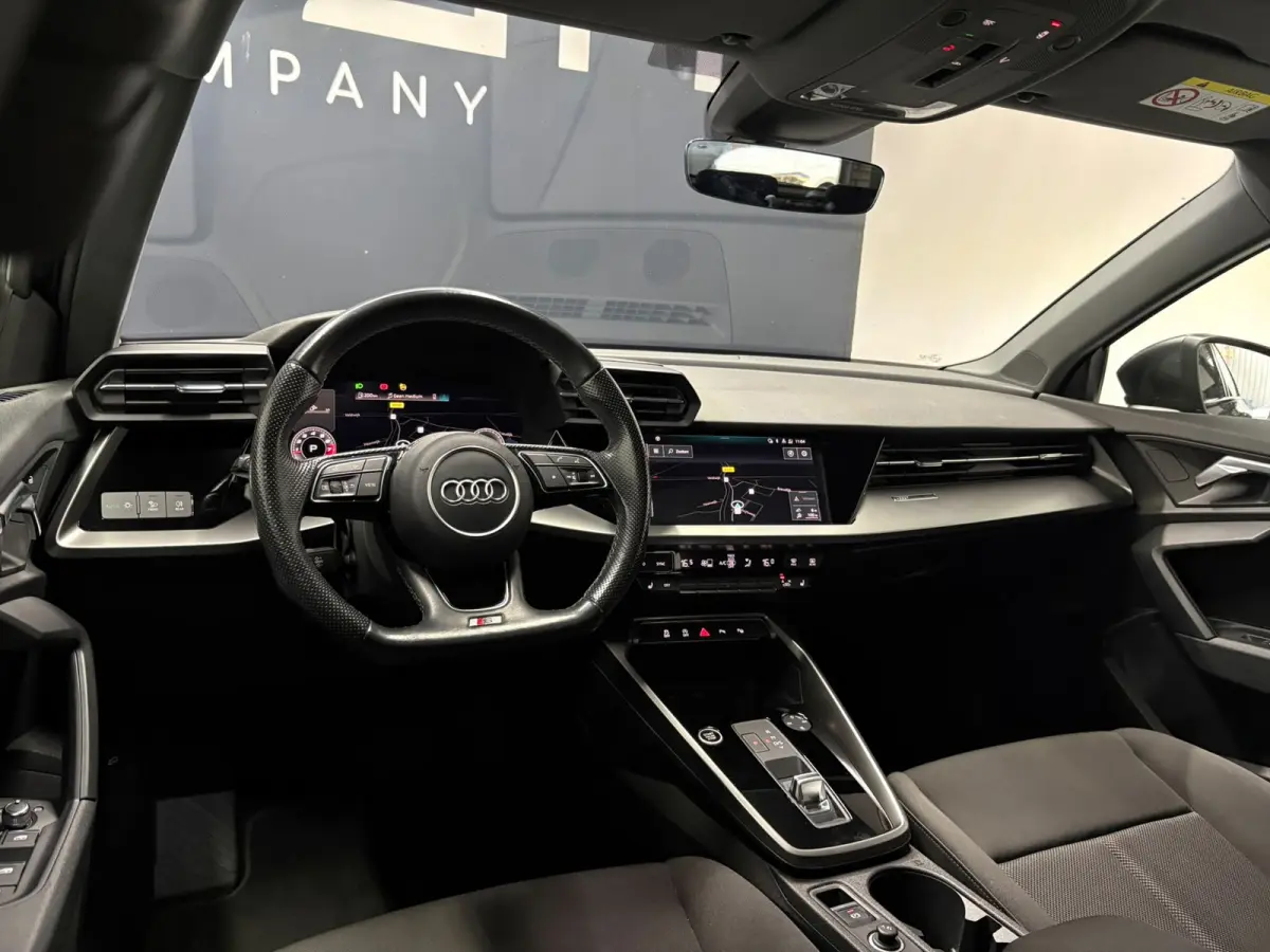 35 TFSI S Line Pano Camera Cruise LED