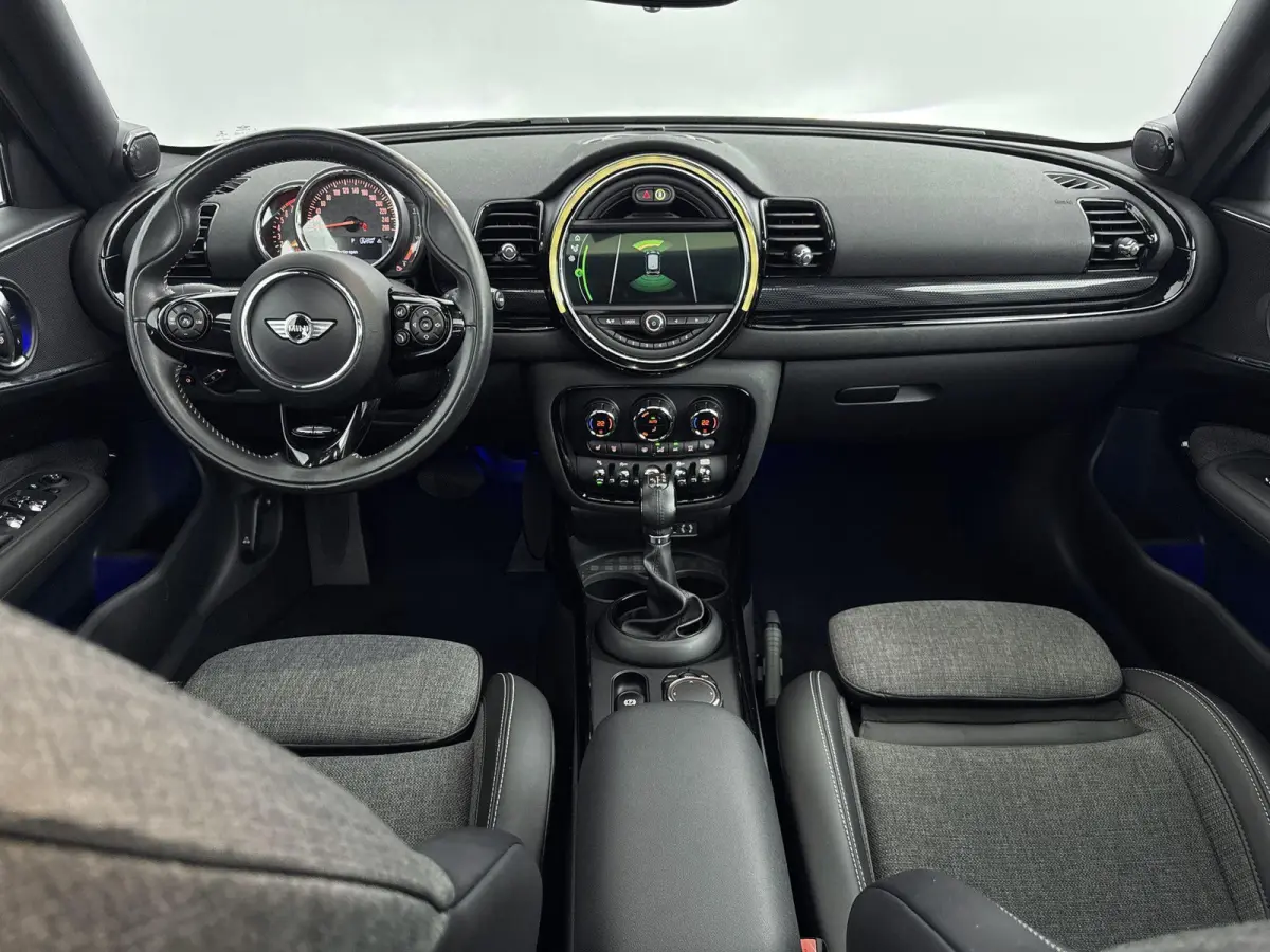 1.5 Cooper Chili Serious Business | Panorama dak | Parkeersensoren | Stoelverwarming | Cruise Control |