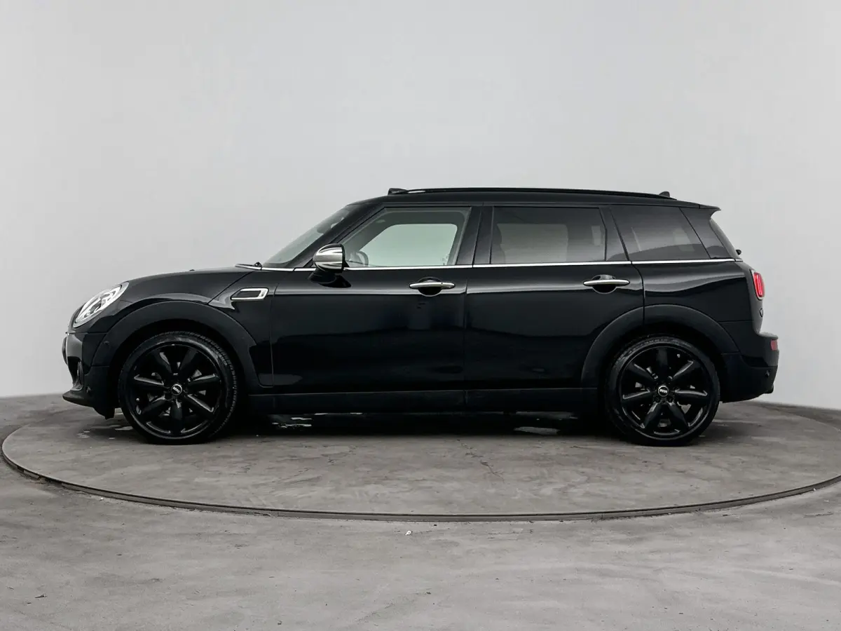 1.5 Cooper Chili Serious Business | Panorama dak | Parkeersensoren | Stoelverwarming | Cruise Control |