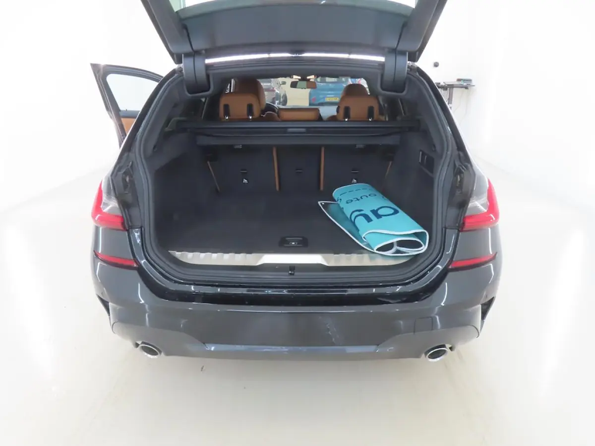320e PHEV M-SPORT VOL LEER | SP. STOELEN | NAVI | ECC | LMV