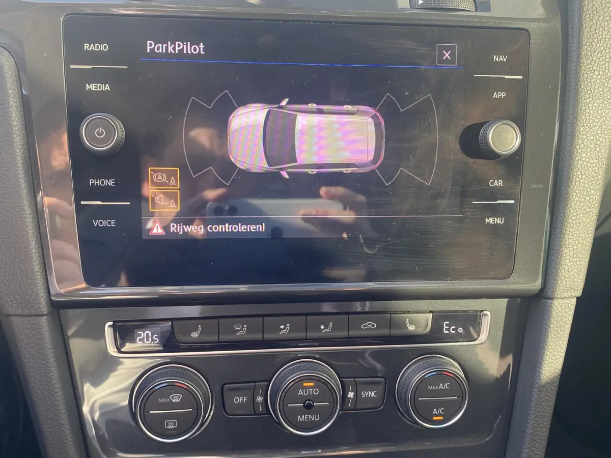 E-DITION | 90,36% SOH | Carplay | Parkeersensoren | Stoelverwarming | Keyless start |