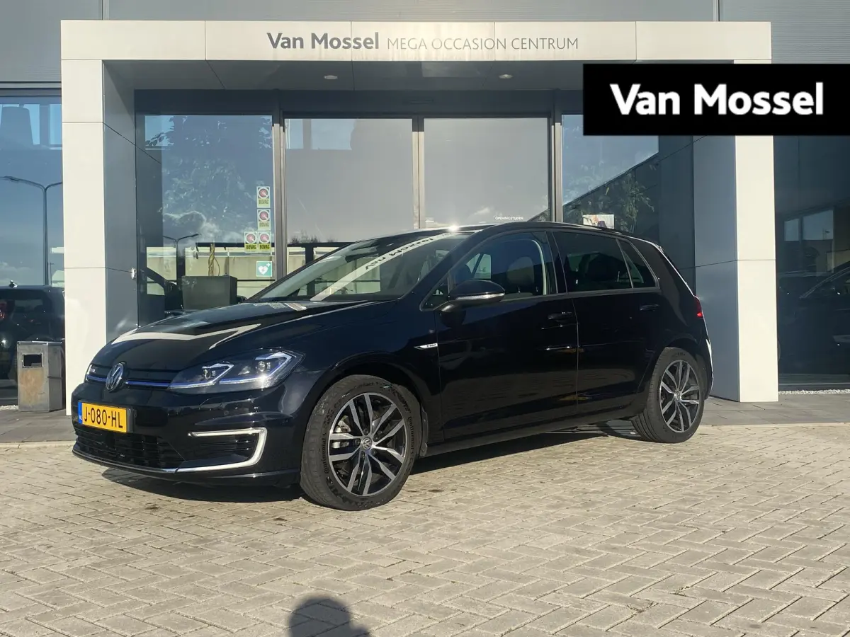 E-DITION | 90,36% SOH | Carplay | Parkeersensoren | Stoelverwarming | Keyless start |