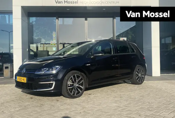 E-DITION | 90,36% SOH | Carplay | Parkeersensoren | Stoelverwarming | Keyless start |