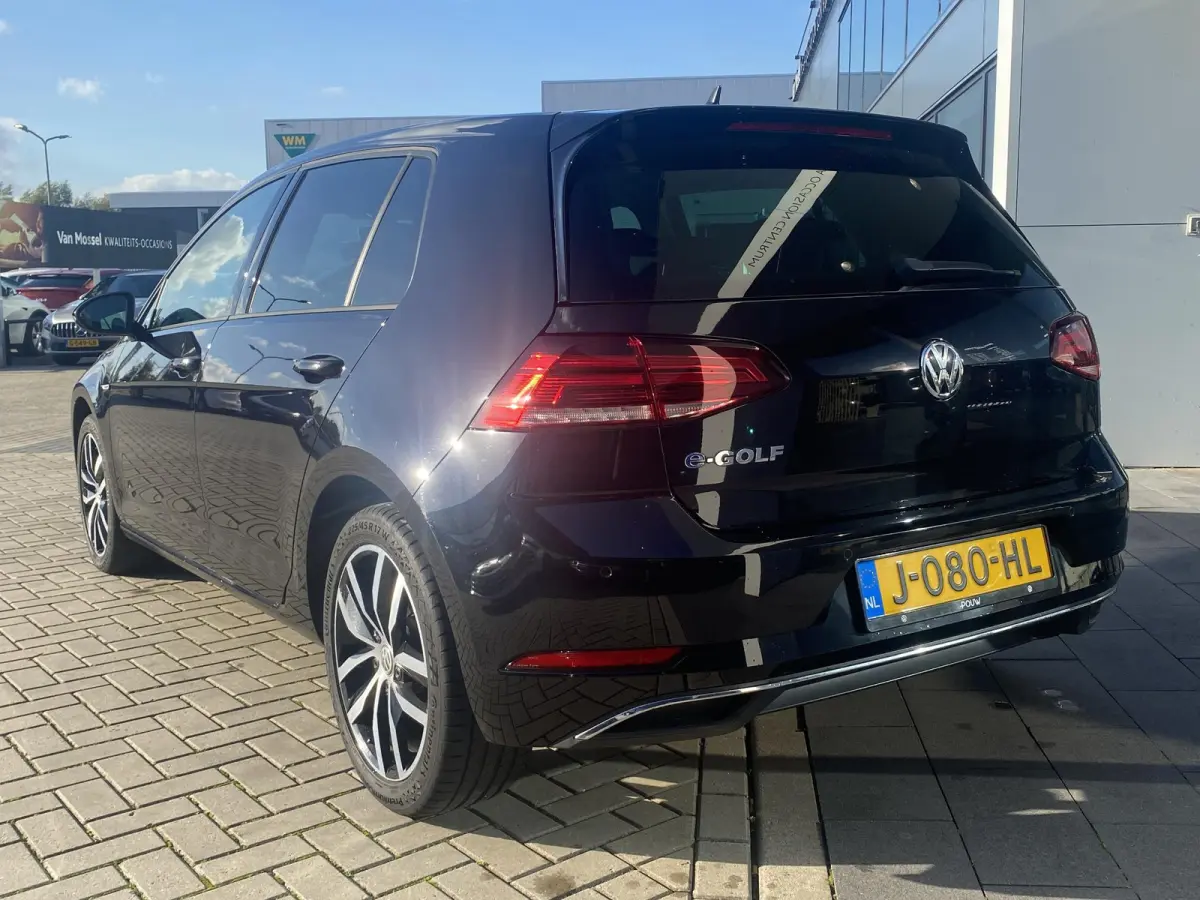 E-DITION | 90,36% SOH | Carplay | Parkeersensoren | Stoelverwarming | Keyless start |