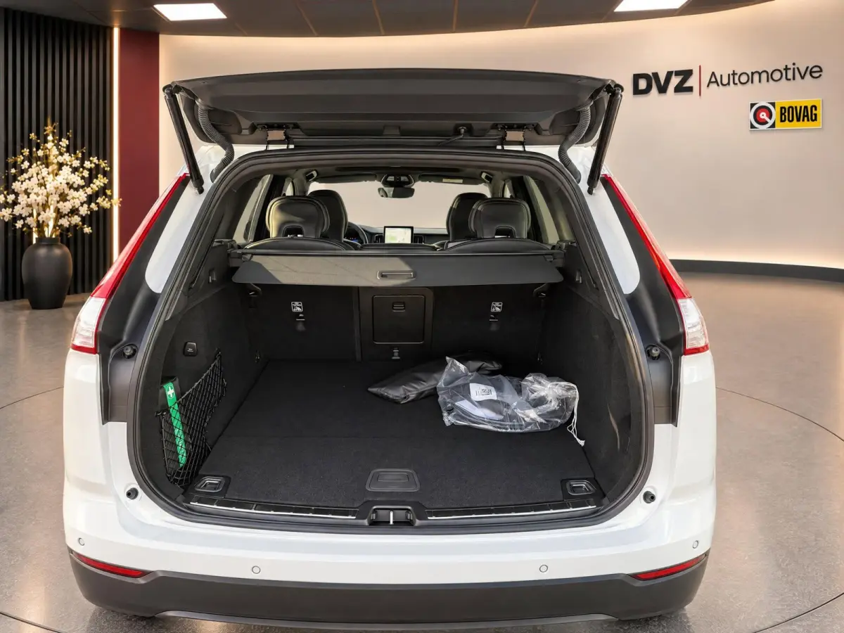 2.0 T8 Plug-in hybrid 455PK AWD Plus Black Ed. | Pano | H/K Sound | Premium Pack | Nieuw | BTW