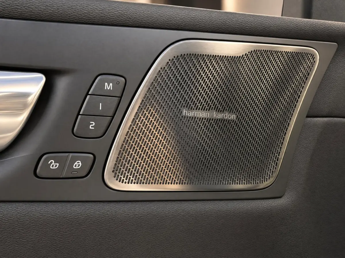 2.0 T8 Plug-in hybrid 455PK AWD Plus Black Ed. | Pano | H/K Sound | Premium Pack | Nieuw | BTW