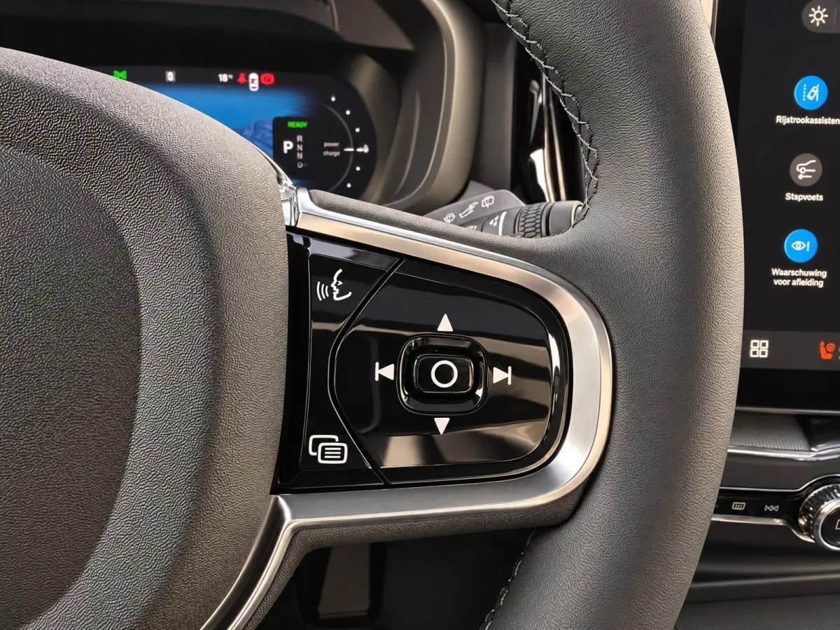 2.0 T8 Plug-in hybrid 455PK AWD Plus Black Ed. | Pano | H/K Sound | Premium Pack | Nieuw | BTW