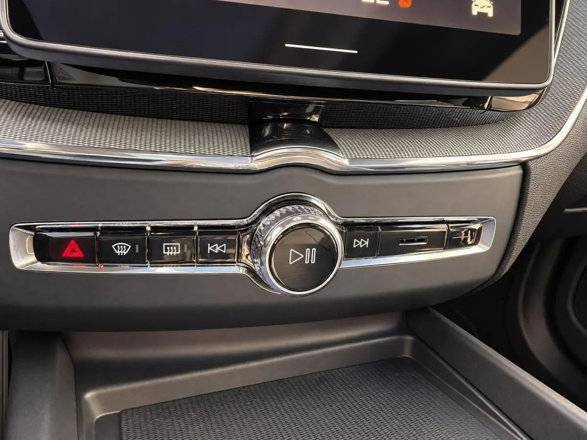 2.0 T8 Plug-in hybrid 455PK AWD Plus Black Ed. | Pano | H/K Sound | Premium Pack | Nieuw | BTW