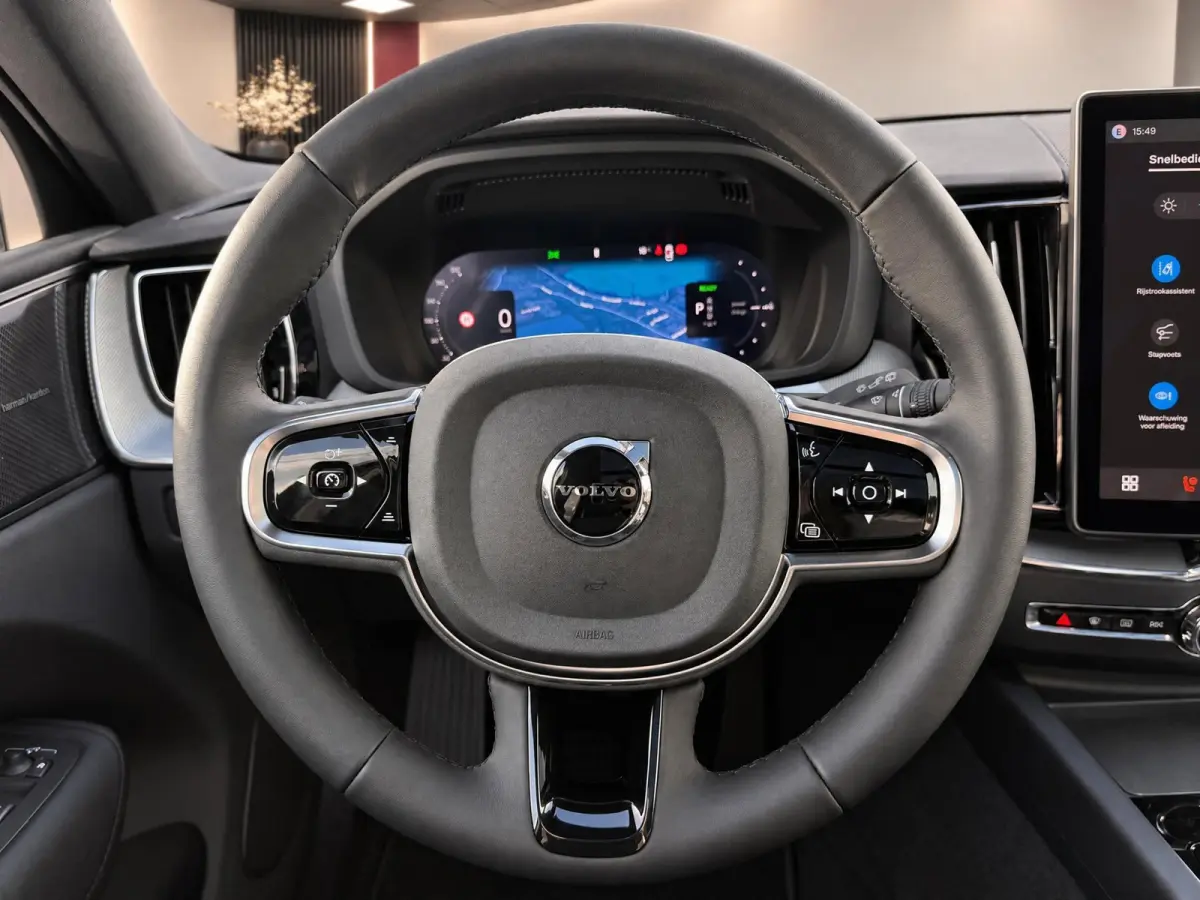 2.0 T8 Plug-in hybrid 455PK AWD Plus Black Ed. | Pano | H/K Sound | Premium Pack | Nieuw | BTW