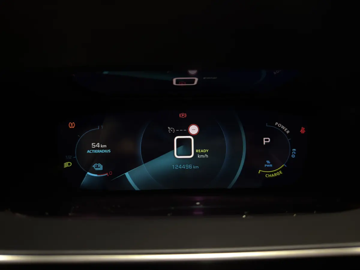 EV Allure Pack 50 kWh | Voorstoelen verwarmd | Navigatie | LMV 16" | camera | 3-fase