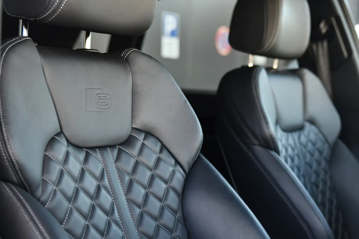 55 TFSI e S edition Comp., RS Stoelen, Matrix, Trekhaak, Keyless, ACC, Carplay, 21"!