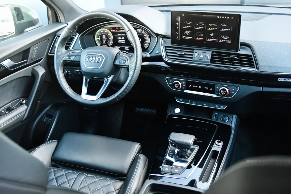 55 TFSI e S edition Comp., RS Stoelen, Matrix, Trekhaak, Keyless, ACC, Carplay, 21"!