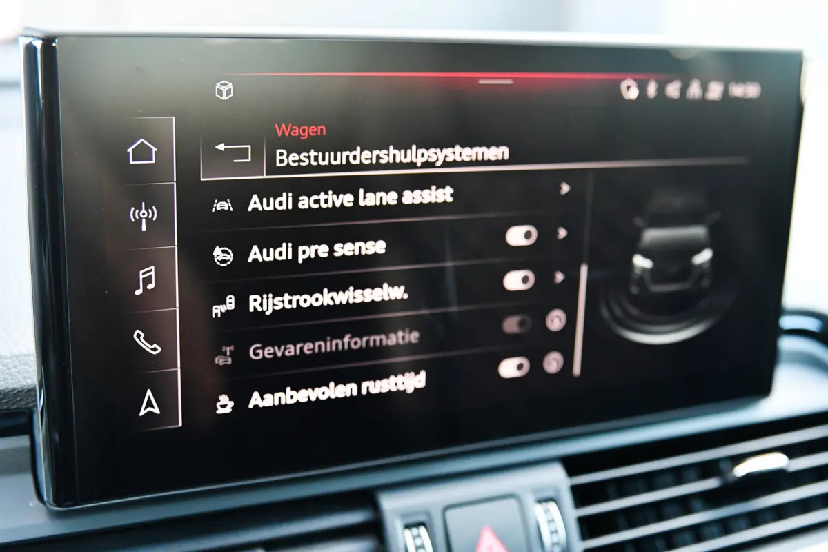 55 TFSI e S edition Comp., RS Stoelen, Matrix, Trekhaak, Keyless, ACC, Carplay, 21"!
